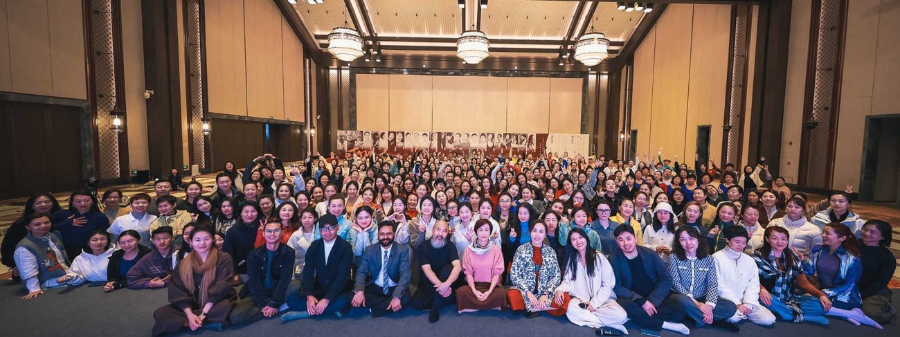 Ayurved Nidhi teaching in China
